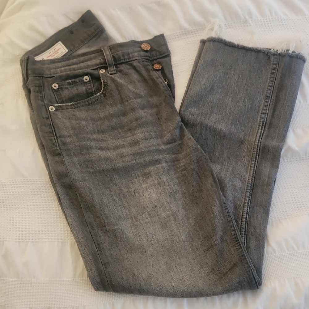 GAP Gray Cheeky Straight High Rise Jeans - Sz 27